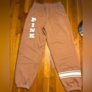 NWOT🌷American Eagle Ivy Campus Sweatpants